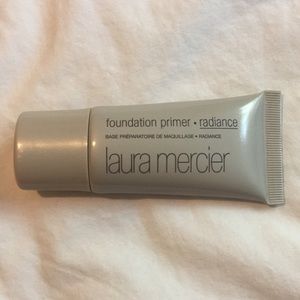 Laura Mercier radiance foundation primer